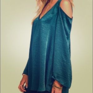 Show Me Your MuMu "Shoulder Boo" Tunic